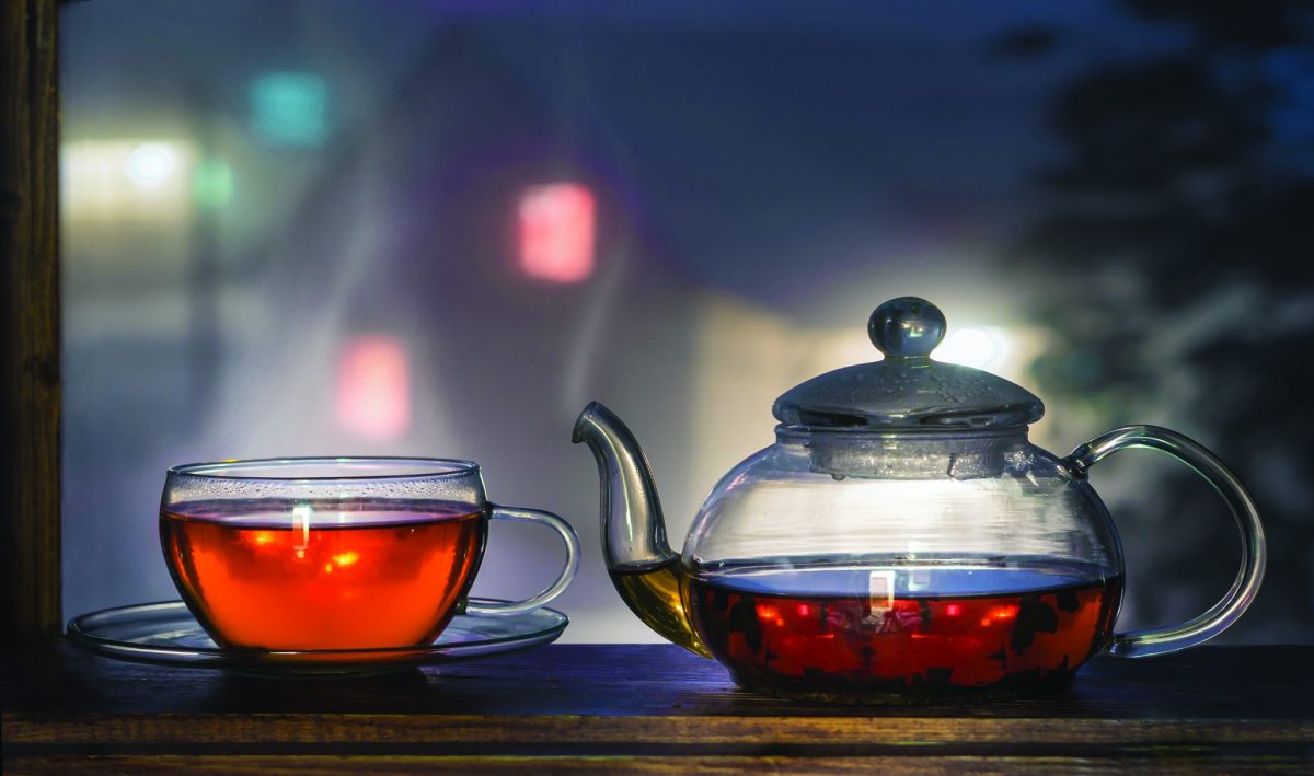 Tea with bergamot: a drink of vigor and health